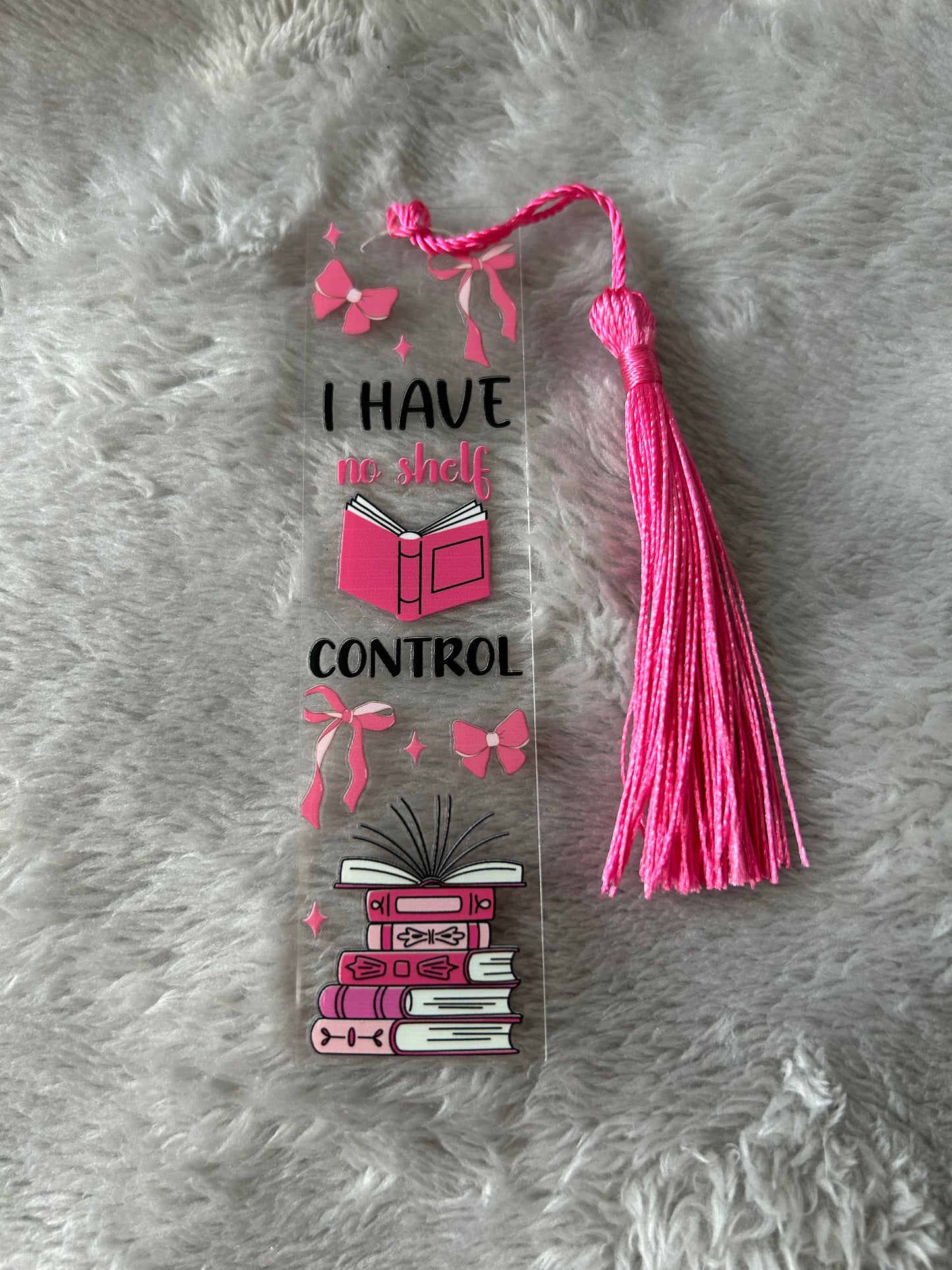 Lesezeichen „i have no shelf control“ 🤷🏽♀️🩷