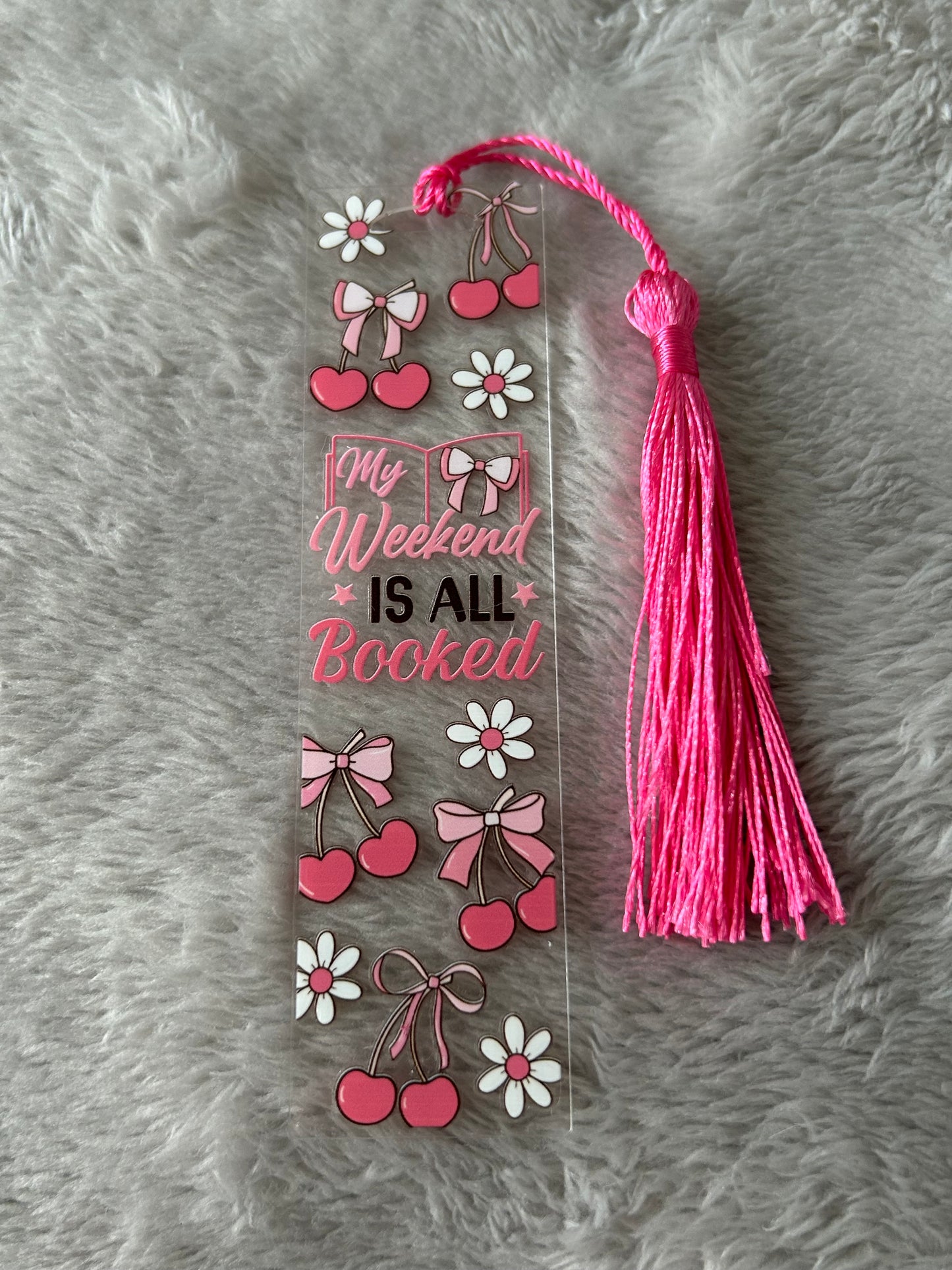 Lesezeichen „my weekend is all booked“ 🍒📖