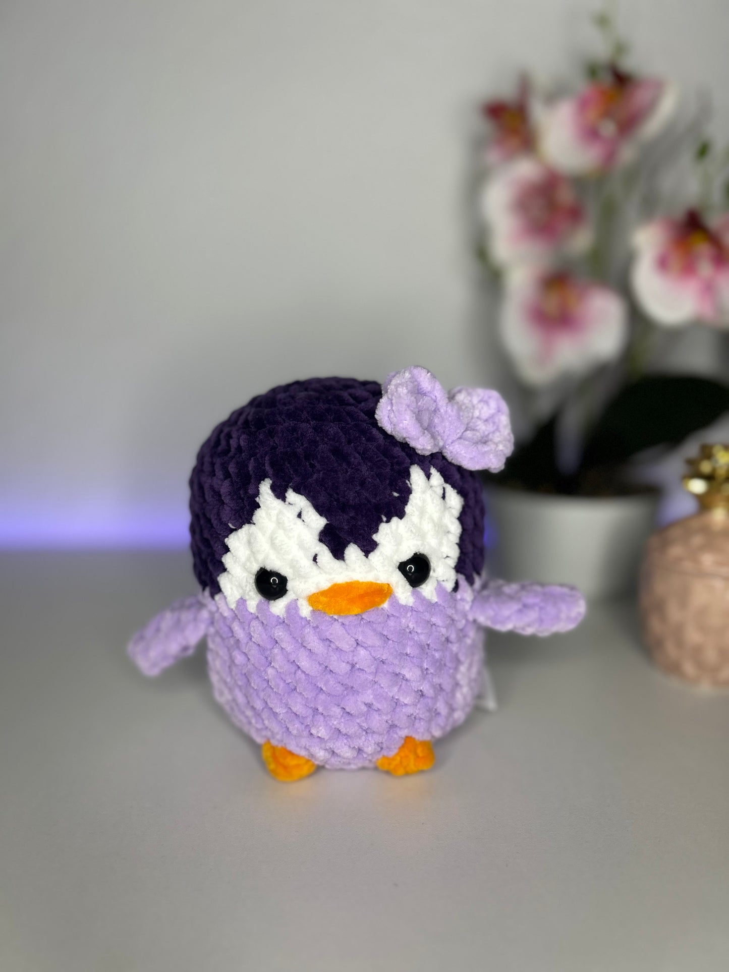 lila Pinguin mit Schleife 🎀